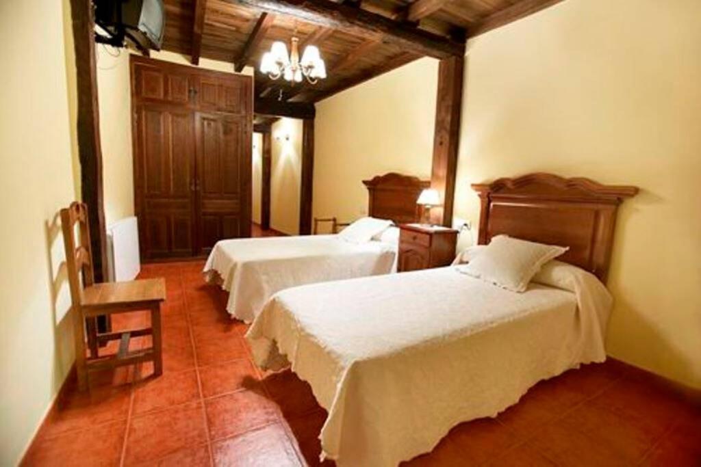 كابيزويلا ديل فالي Casa Rural Los Portales Valle Del Jerte المظهر الخارجي الصورة